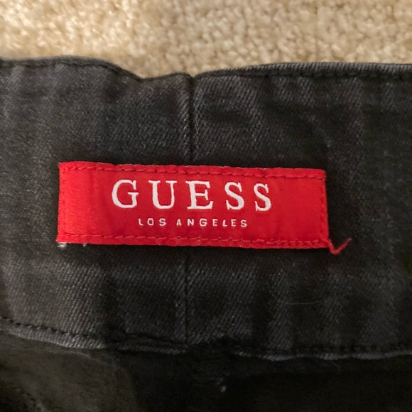 Guess stretch jeans, slightly distressed black. Size large. Gre… - Picture 3 of 7
